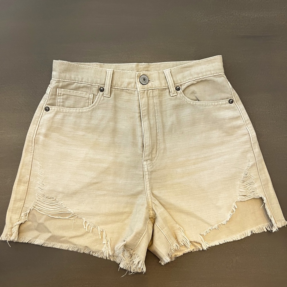 American Eagle lightweight light tan distressed high waisted shorts